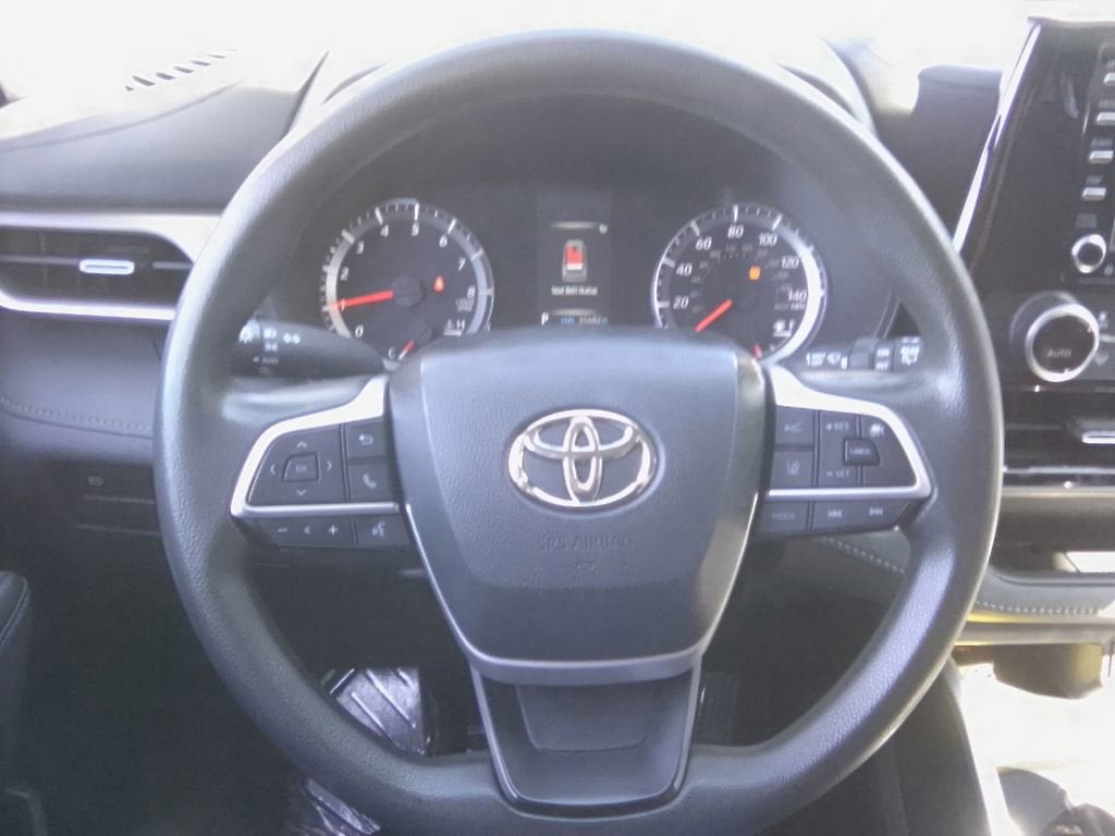 2022 Toyota Highlander L