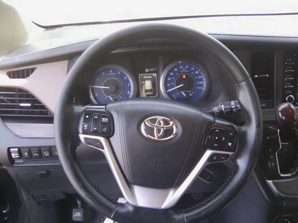 2018 Toyota Sienna Limited Premium