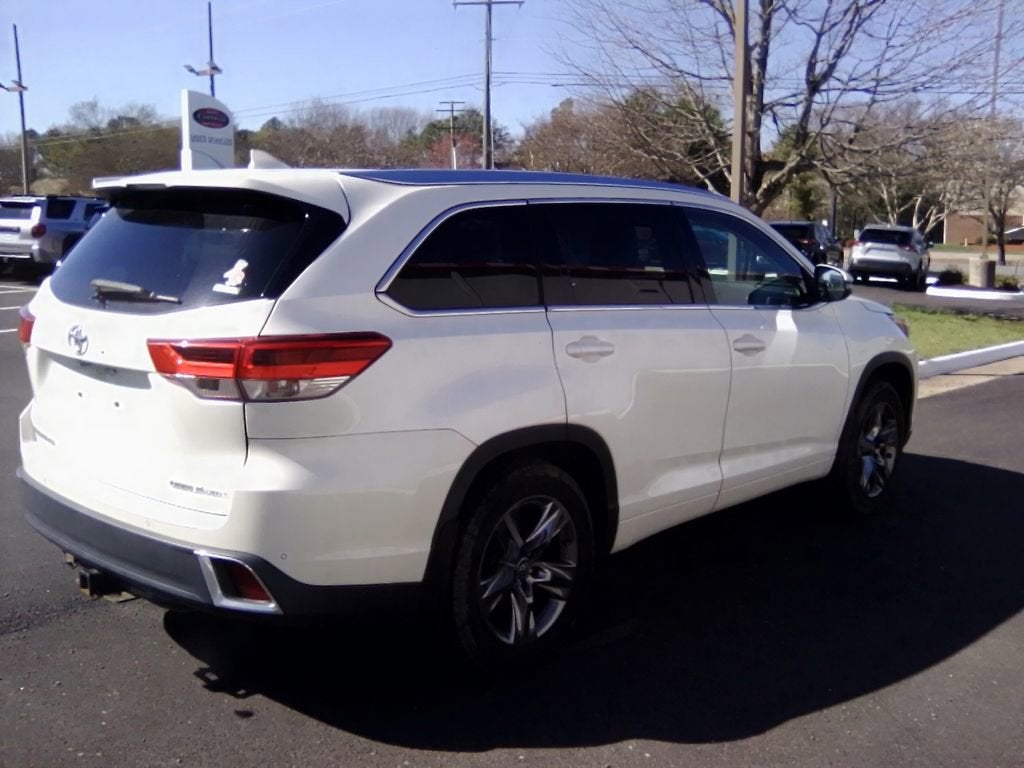 2017 Toyota Highlander Base
