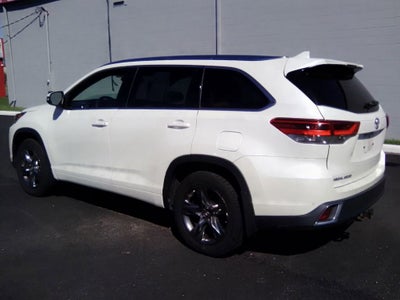 2017 Toyota Highlander Base