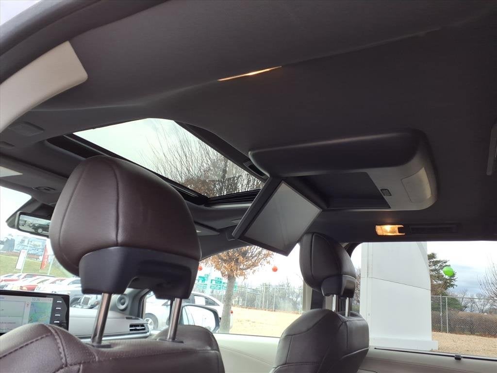 2023 Toyota Sienna Platinum