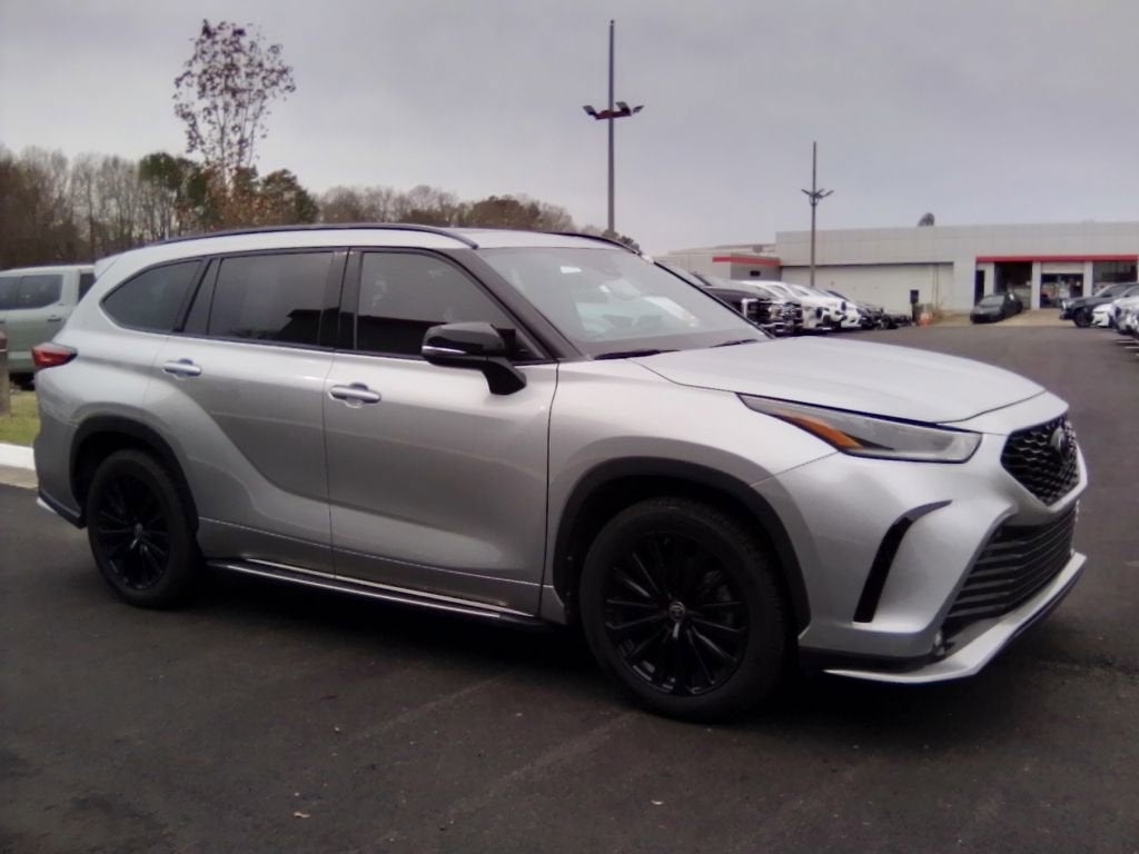 2023 Toyota Highlander XSE