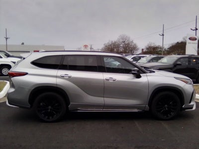 2023 Toyota Highlander XSE