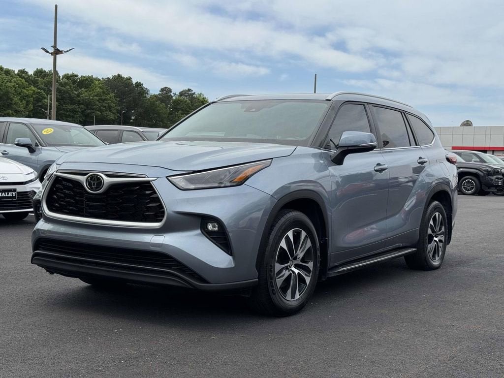 2024 Toyota Highlander XLE