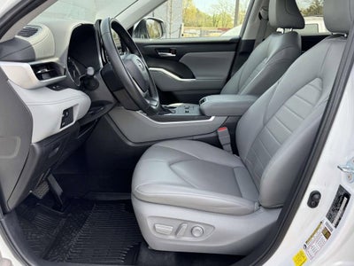 2023 Toyota Highlander XLE