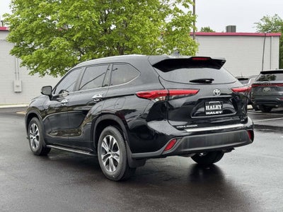 2023 Toyota Highlander XLE