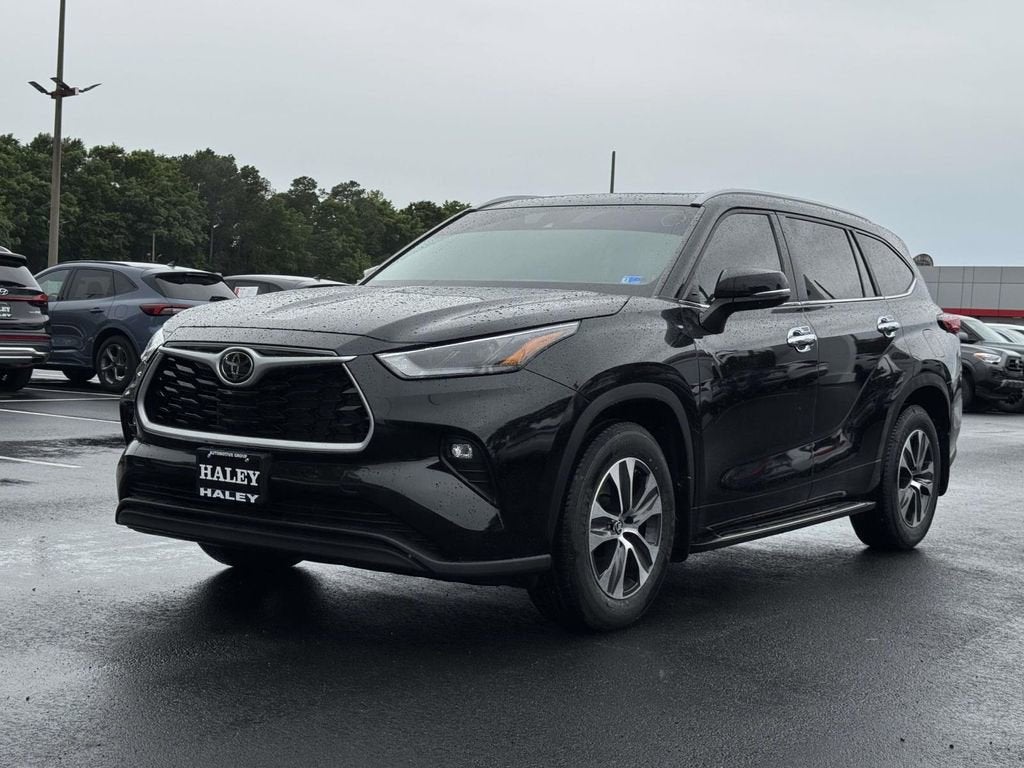2023 Toyota Highlander XLE