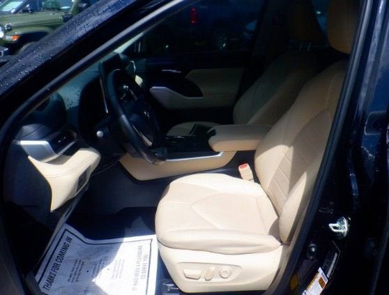 2023 Toyota Highlander XLE