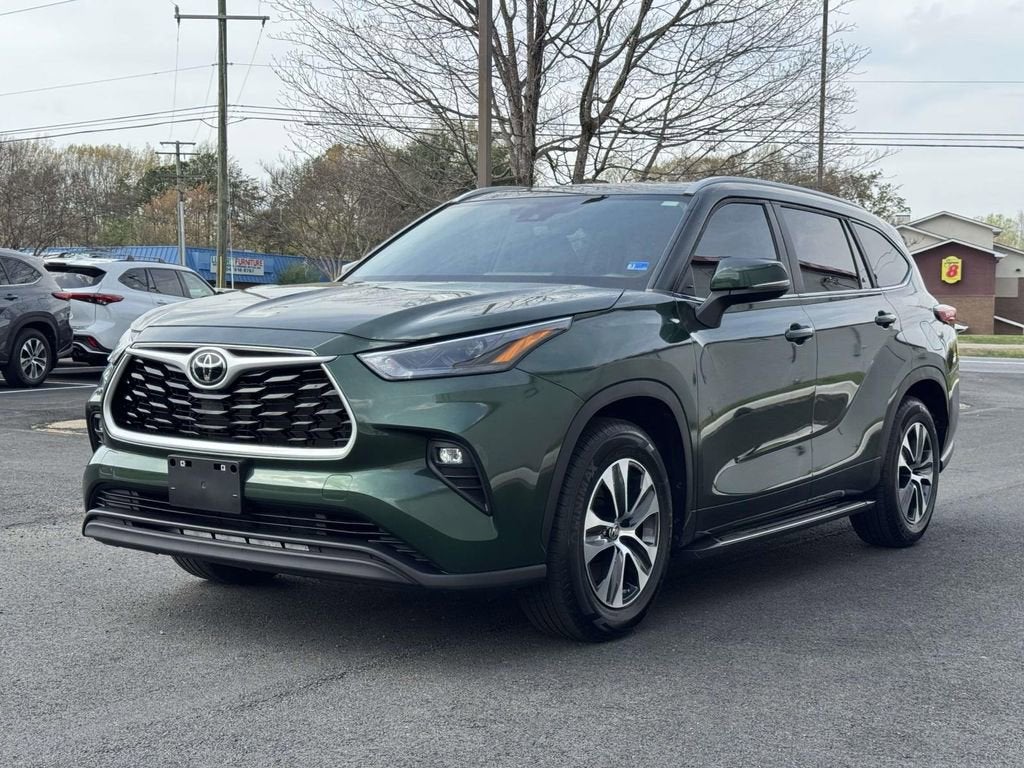 2023 Toyota Highlander XLE