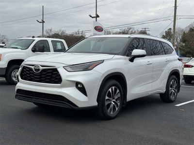 2024 Toyota Highlander XLE