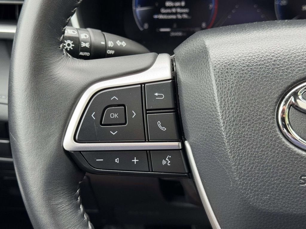 2025 Toyota Highlander XSE