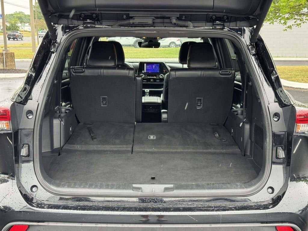2025 Toyota Highlander XSE