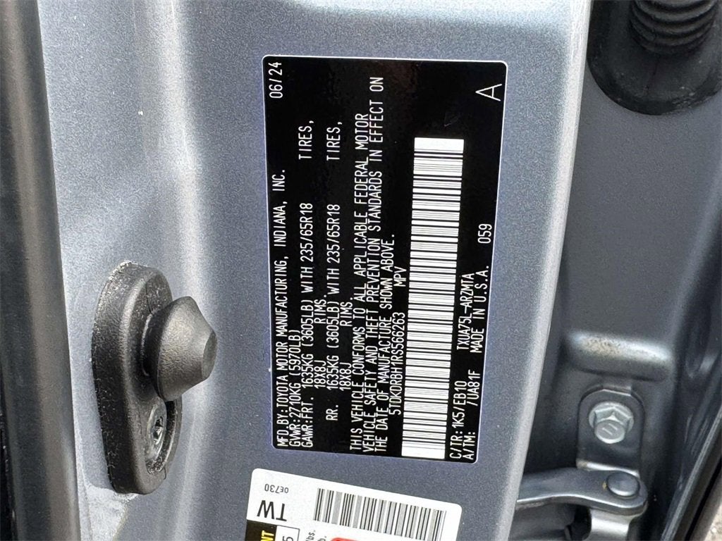 2024 Toyota Highlander XLE