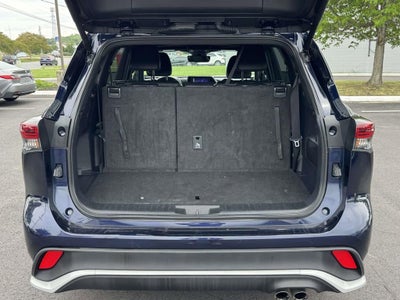 2025 Toyota Highlander XSE