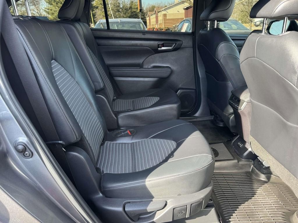 2024 Toyota Highlander XSE