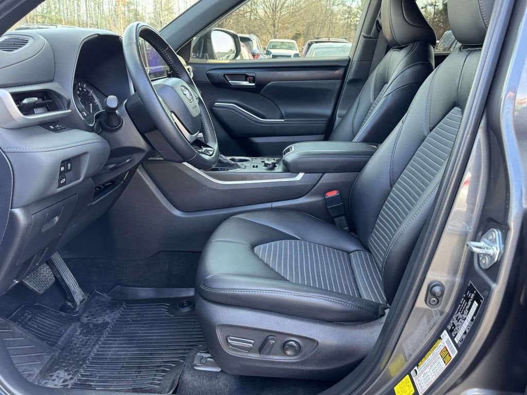 2024 Toyota Highlander XSE