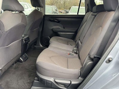 2023 Toyota Highlander LE