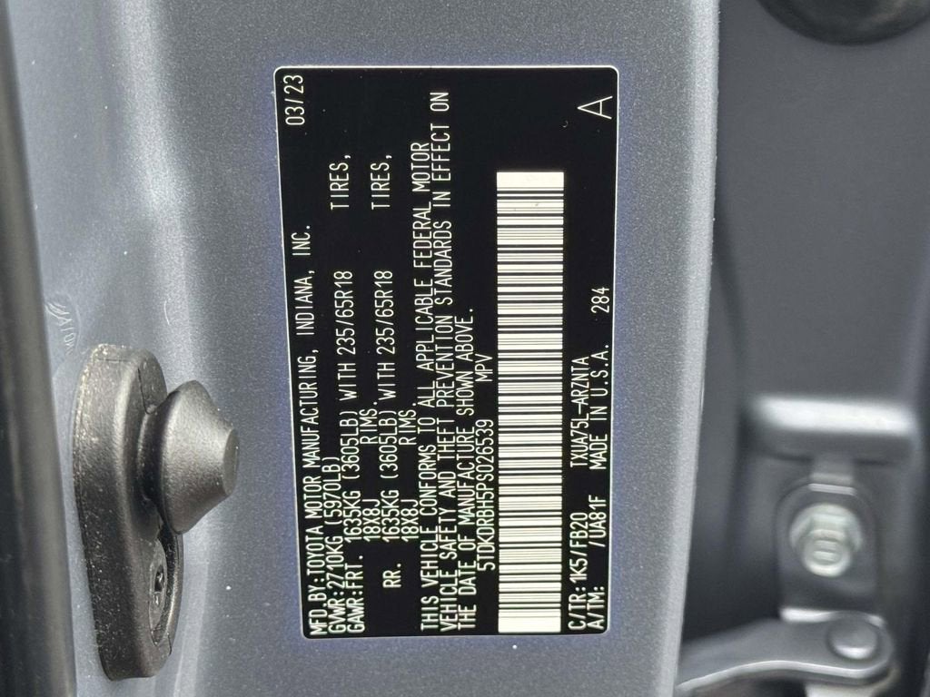 2023 Toyota Highlander LE