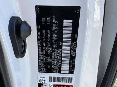 2024 Toyota Sienna LE