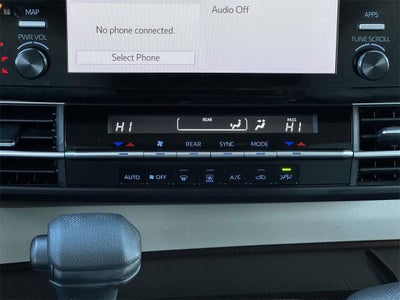 2024 Toyota Sienna LE