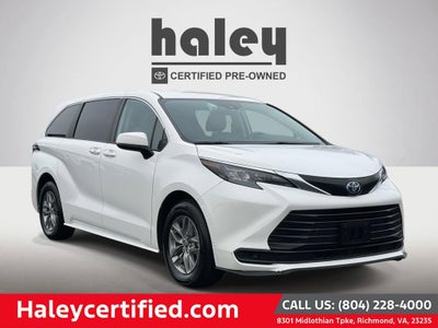 2024 Toyota Sienna LE