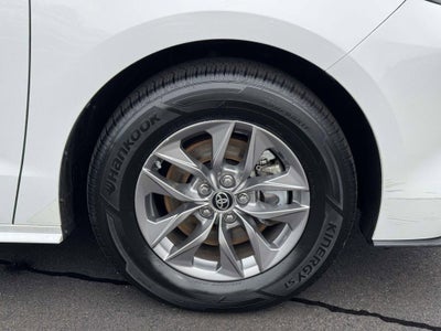 2024 Toyota Sienna LE