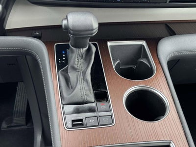 2024 Toyota Sienna LE