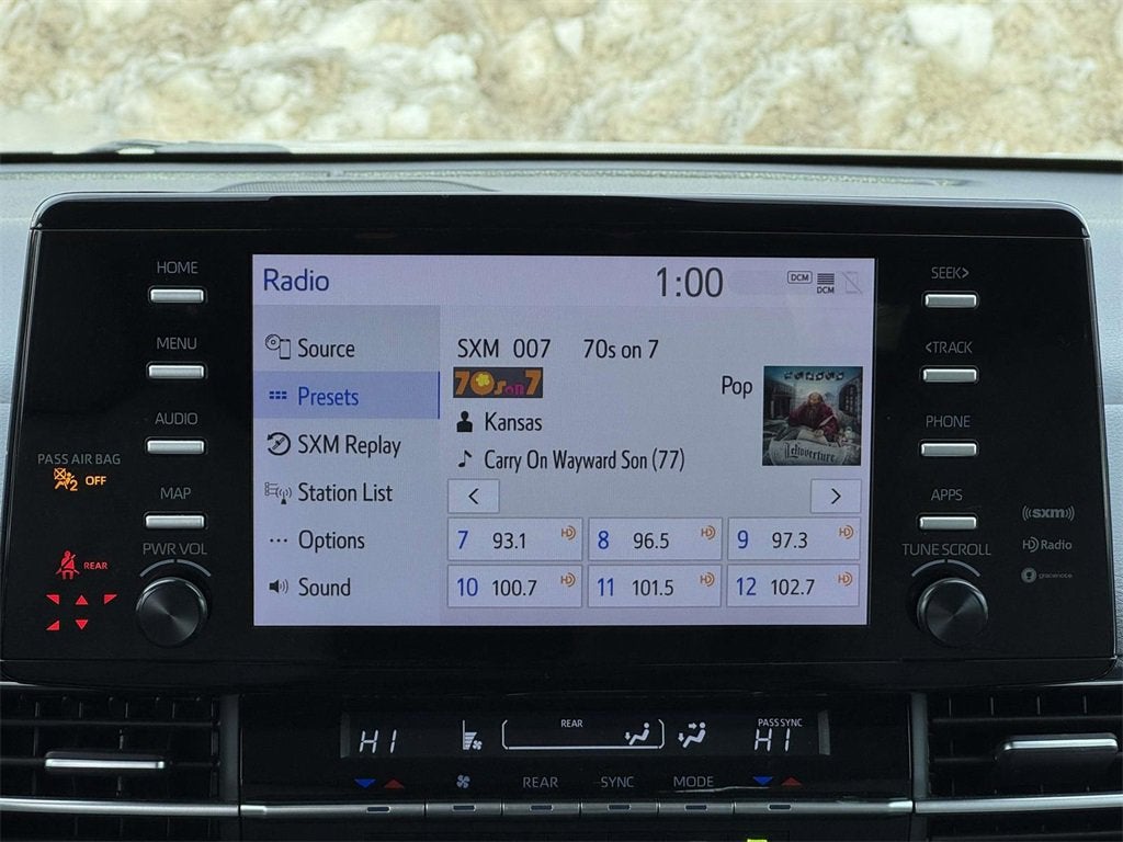 2024 Toyota Sienna LE