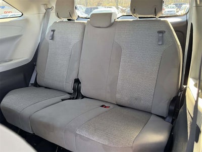 2024 Toyota Sienna LE