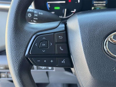 2024 Toyota Sienna LE