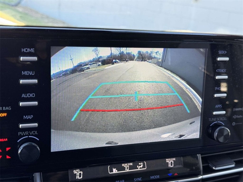 2024 Toyota Sienna LE