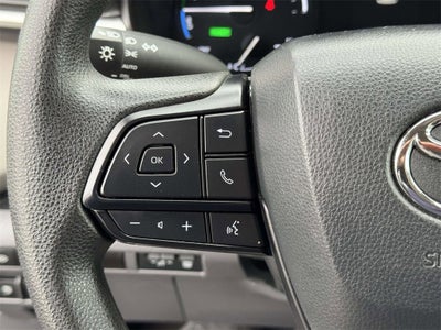 2024 Toyota Sienna LE