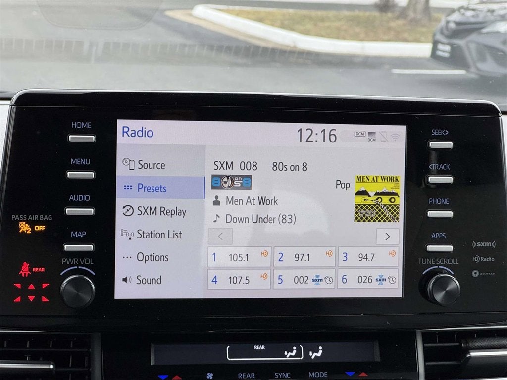 2024 Toyota Sienna LE