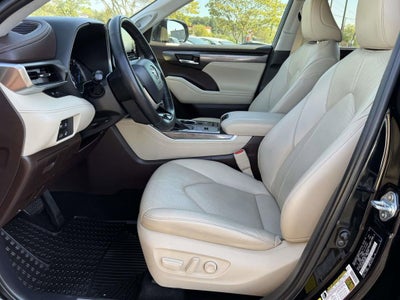 2022 Toyota Highlander Limited