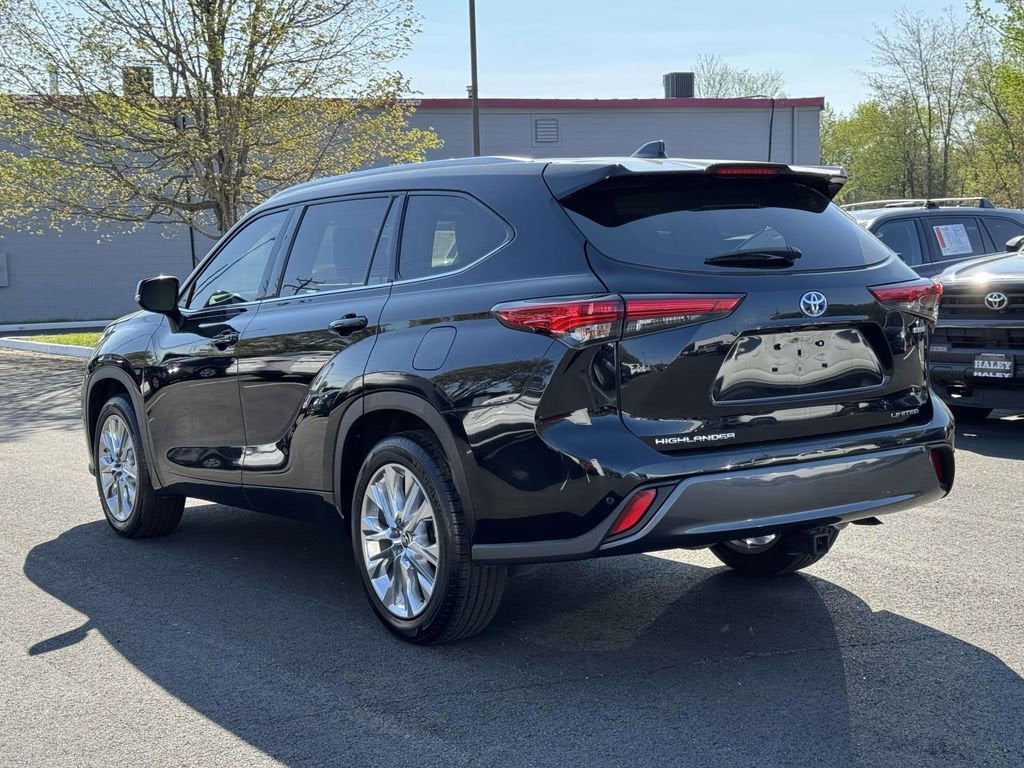 2022 Toyota Highlander Limited
