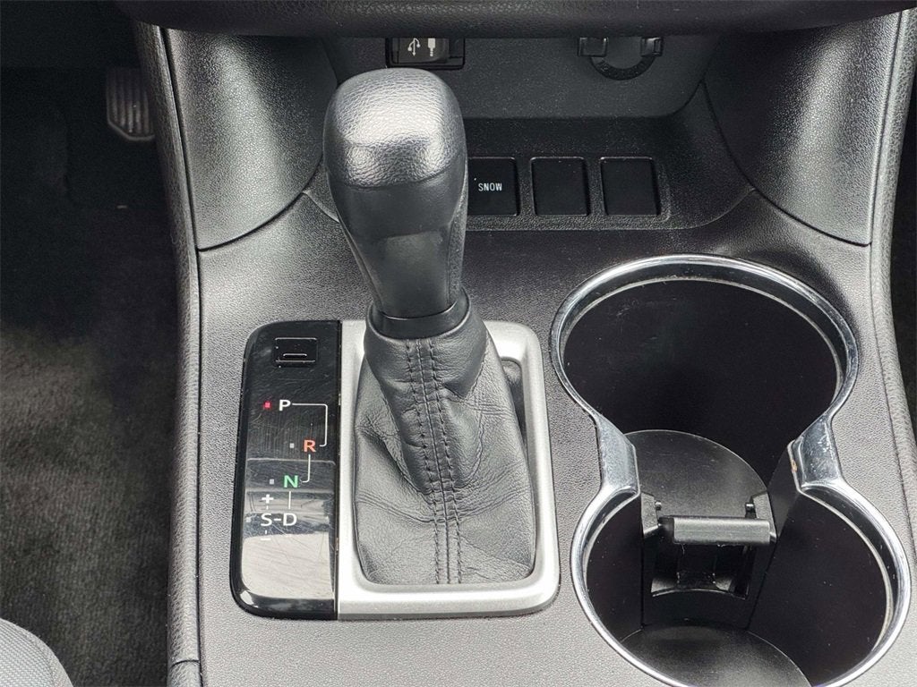 2016 Toyota Highlander LE