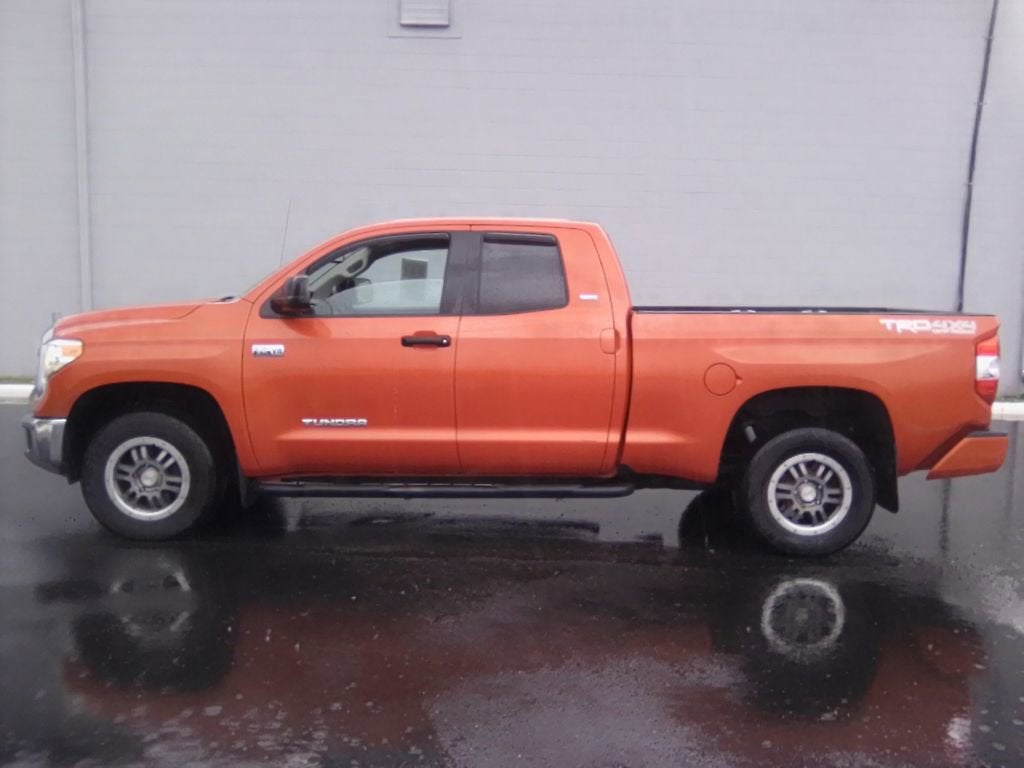 2016 Toyota Tundra SR5