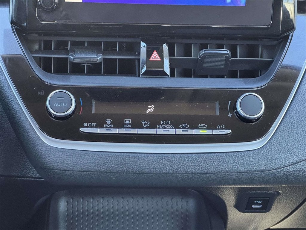 2025 Toyota Corolla LE