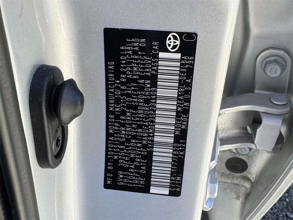 2025 Toyota Corolla LE