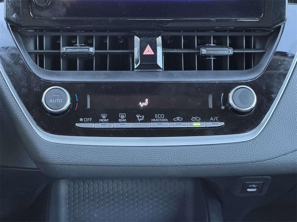 2025 Toyota Corolla LE