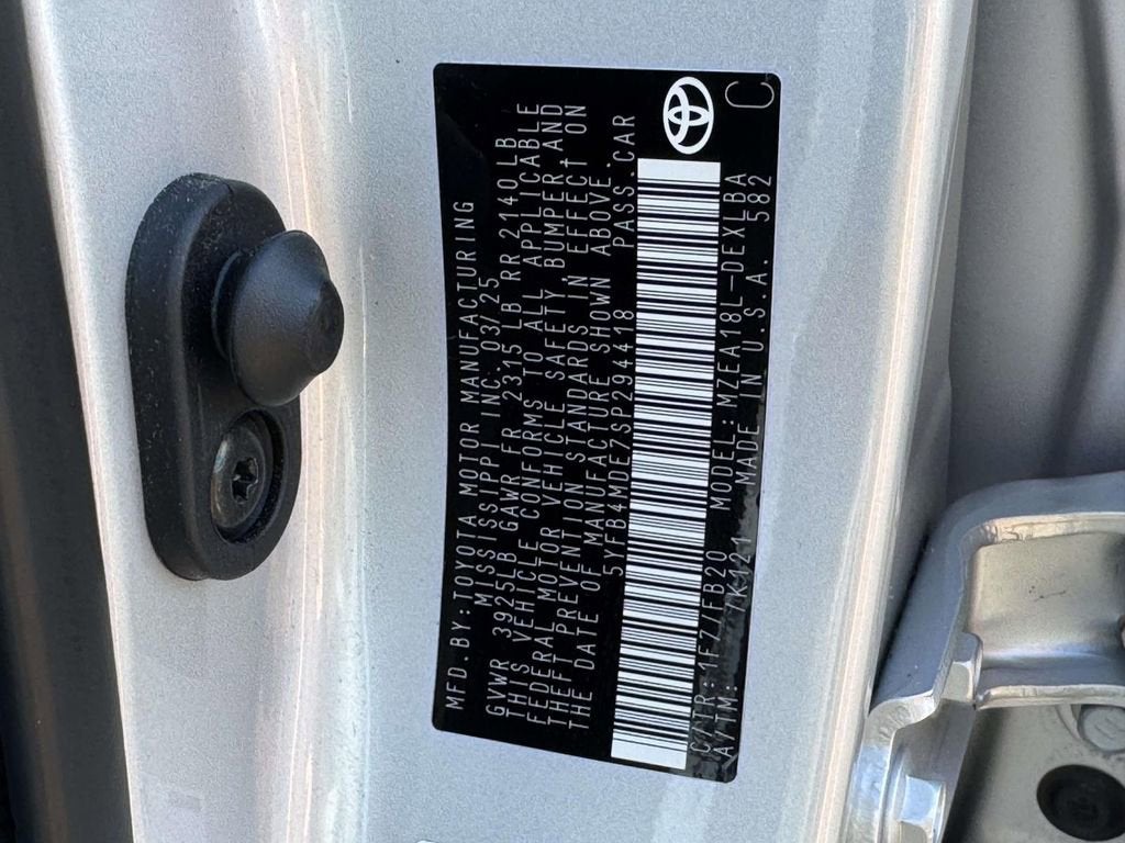 2025 Toyota Corolla LE