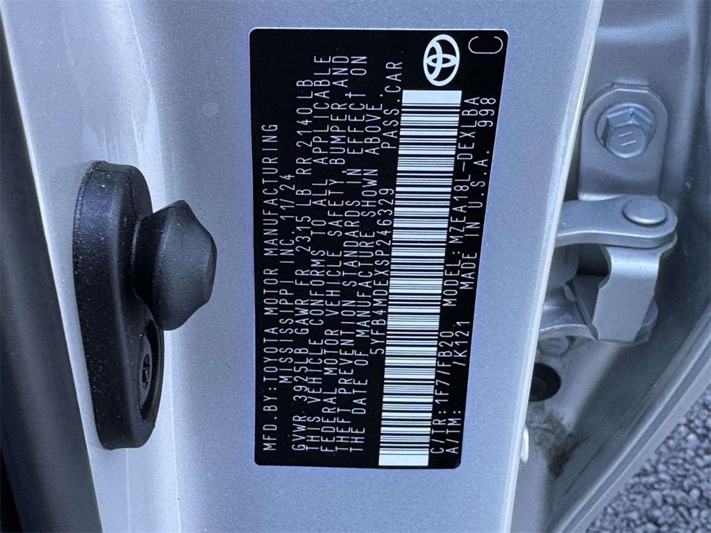 2025 Toyota Corolla LE