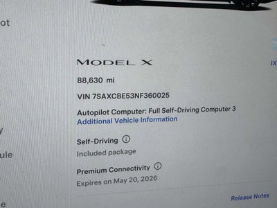 2022 Tesla Model X Base