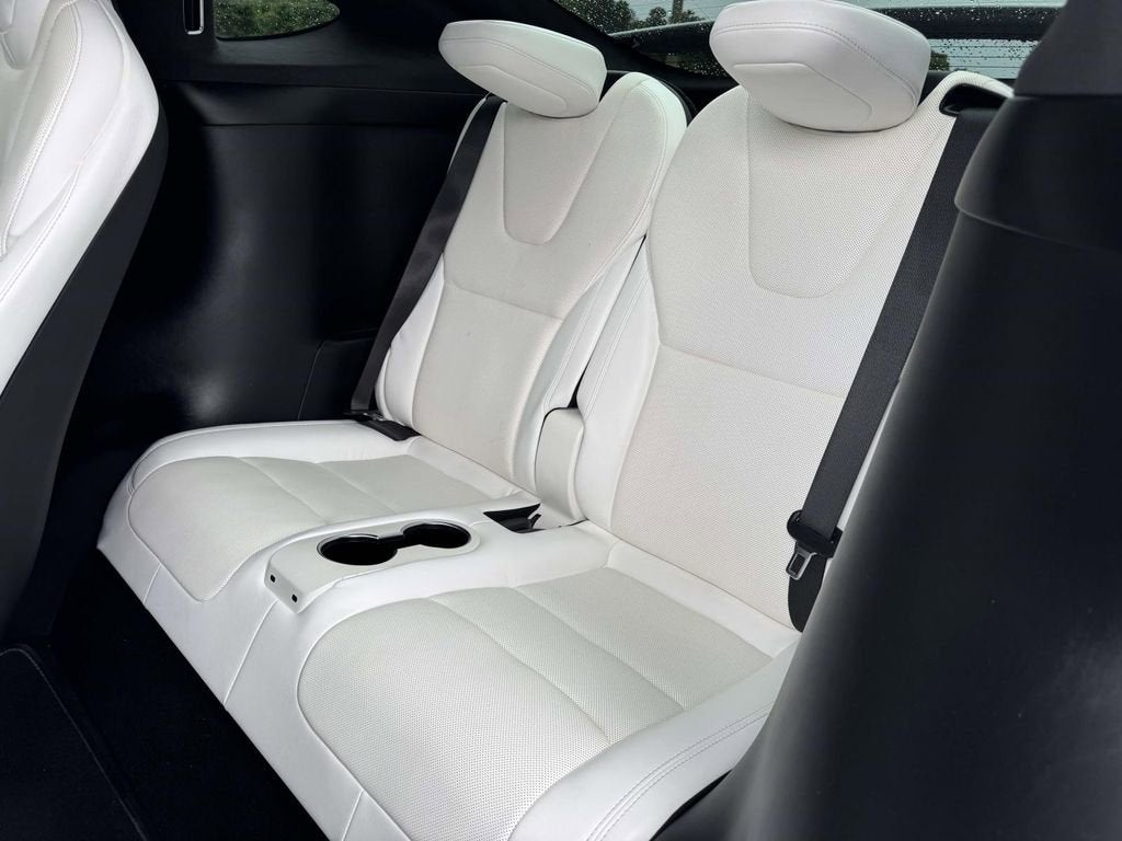 2022 Tesla Model X Base