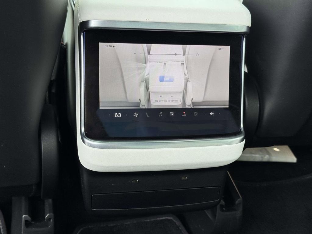 2022 Tesla Model X Base