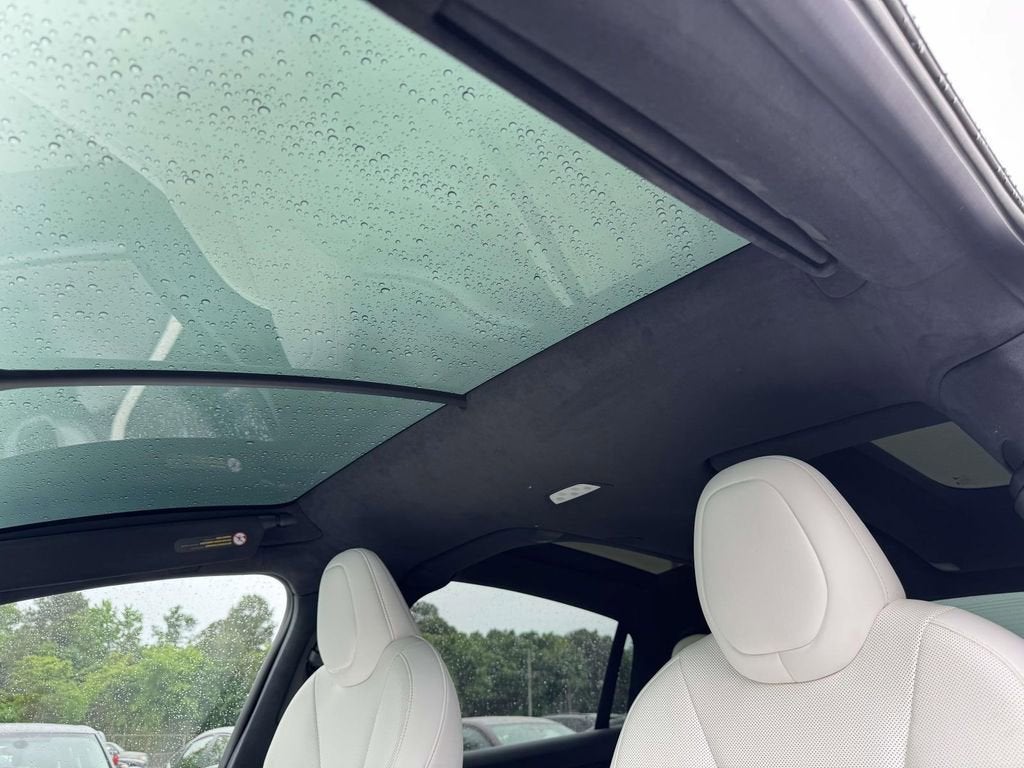 2022 Tesla Model X Base