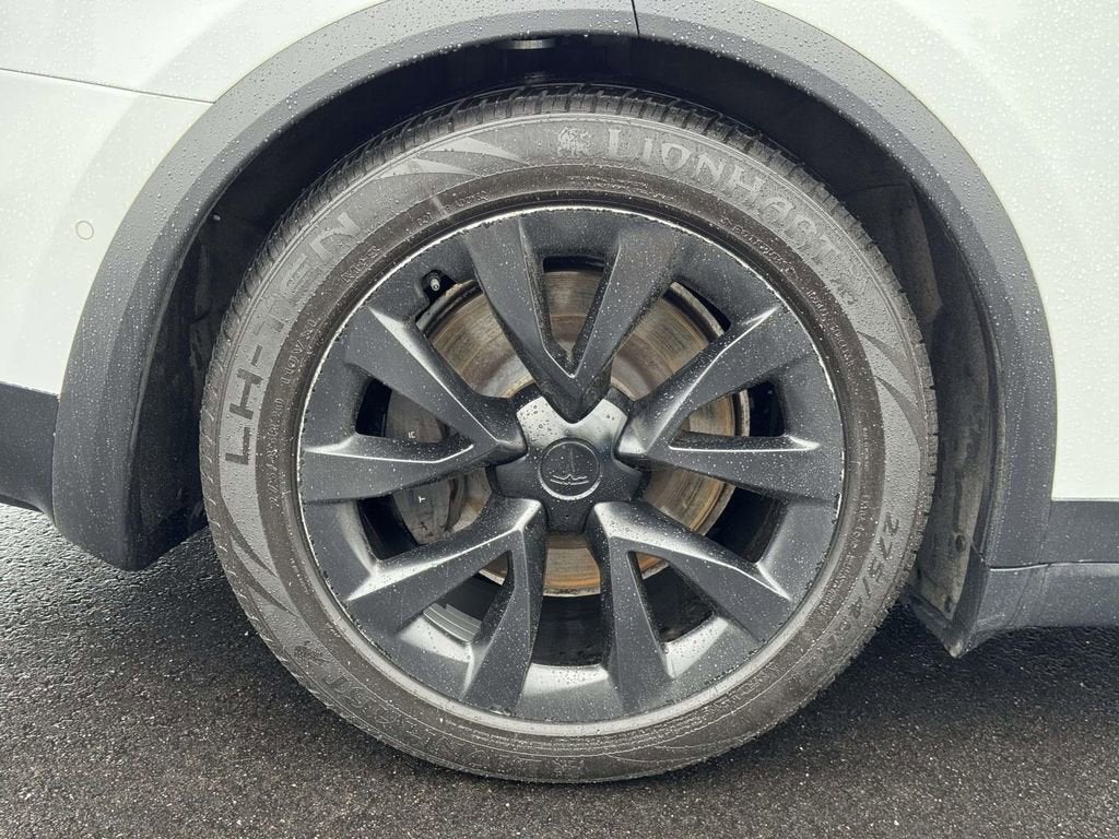 2022 Tesla Model X Base