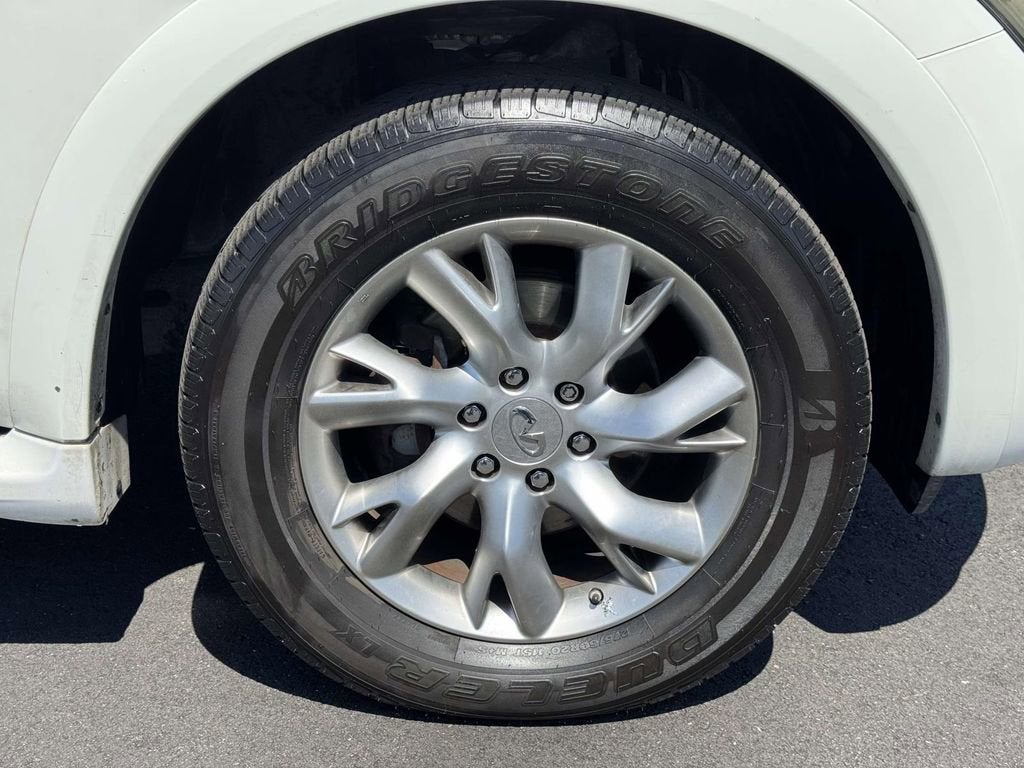 2011 INFINITI QX56 Base