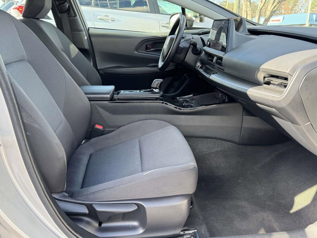 2024 Toyota Prius LE