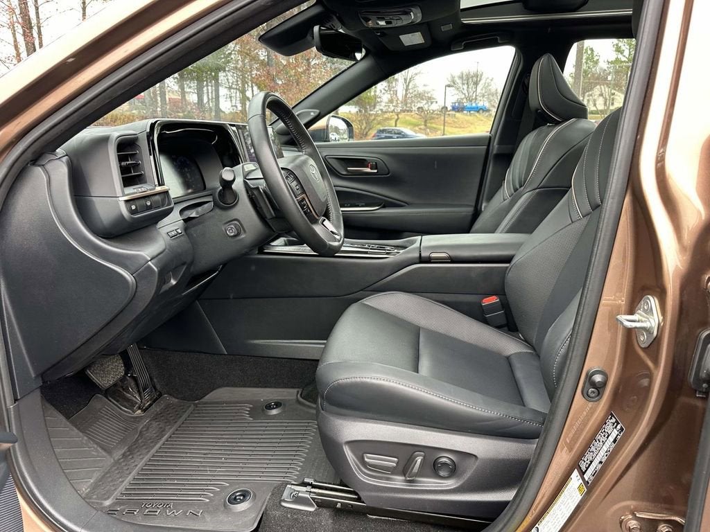 2025 Toyota Crown Platinum